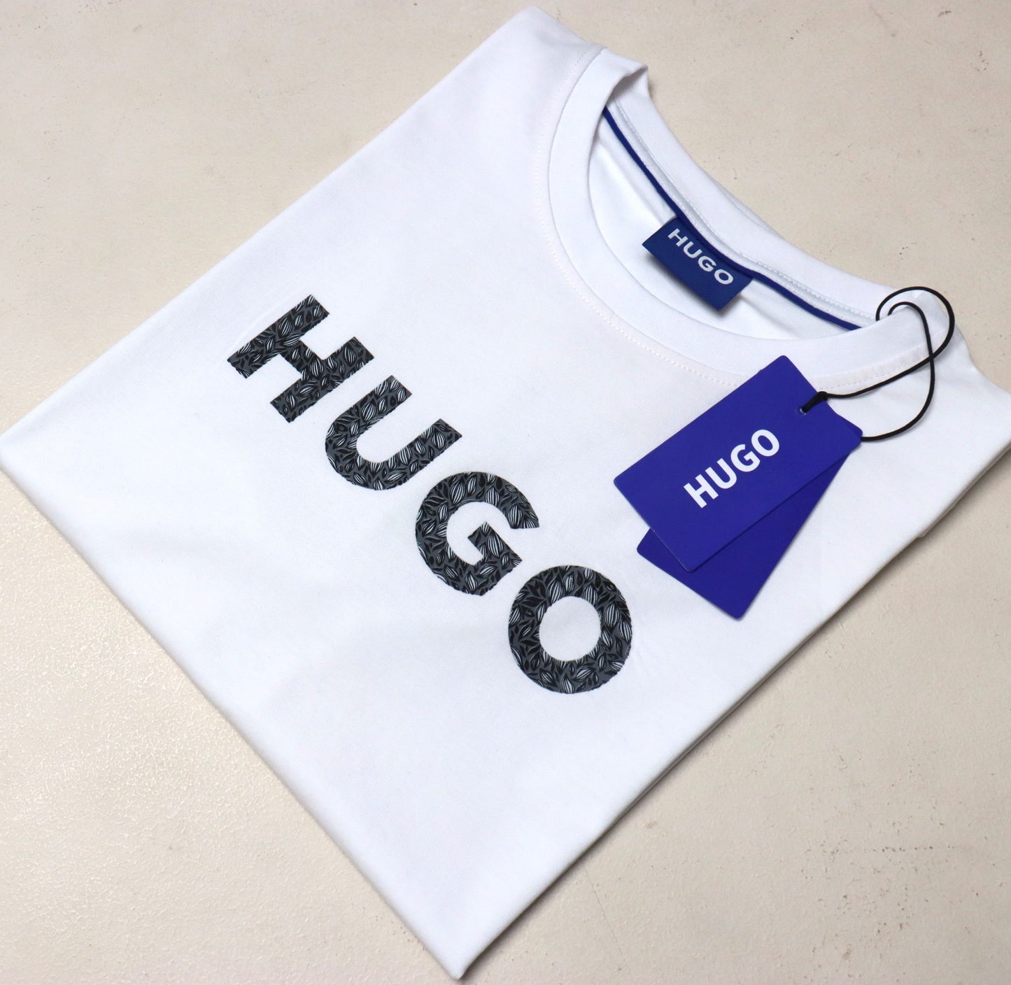 PLAYERA HUGO